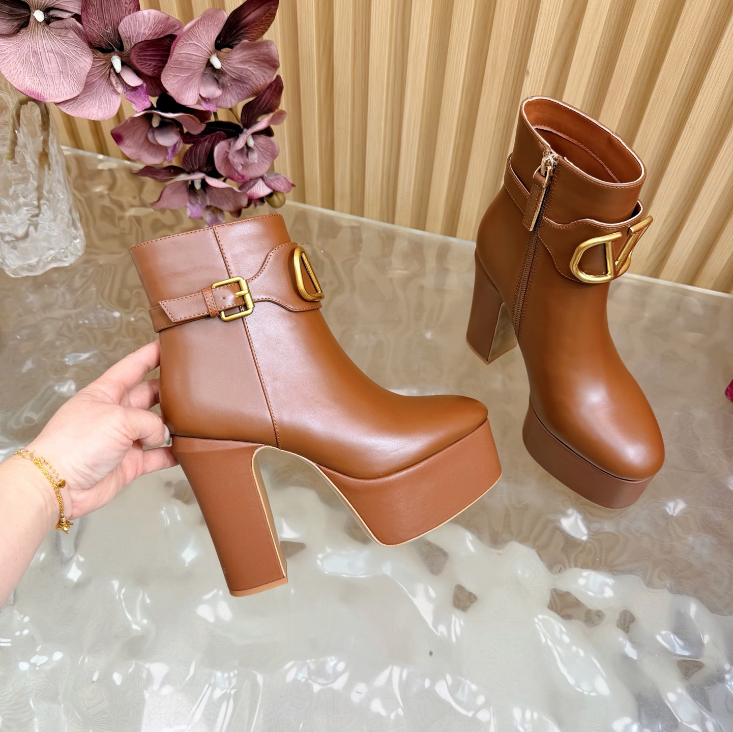 Women's high heels